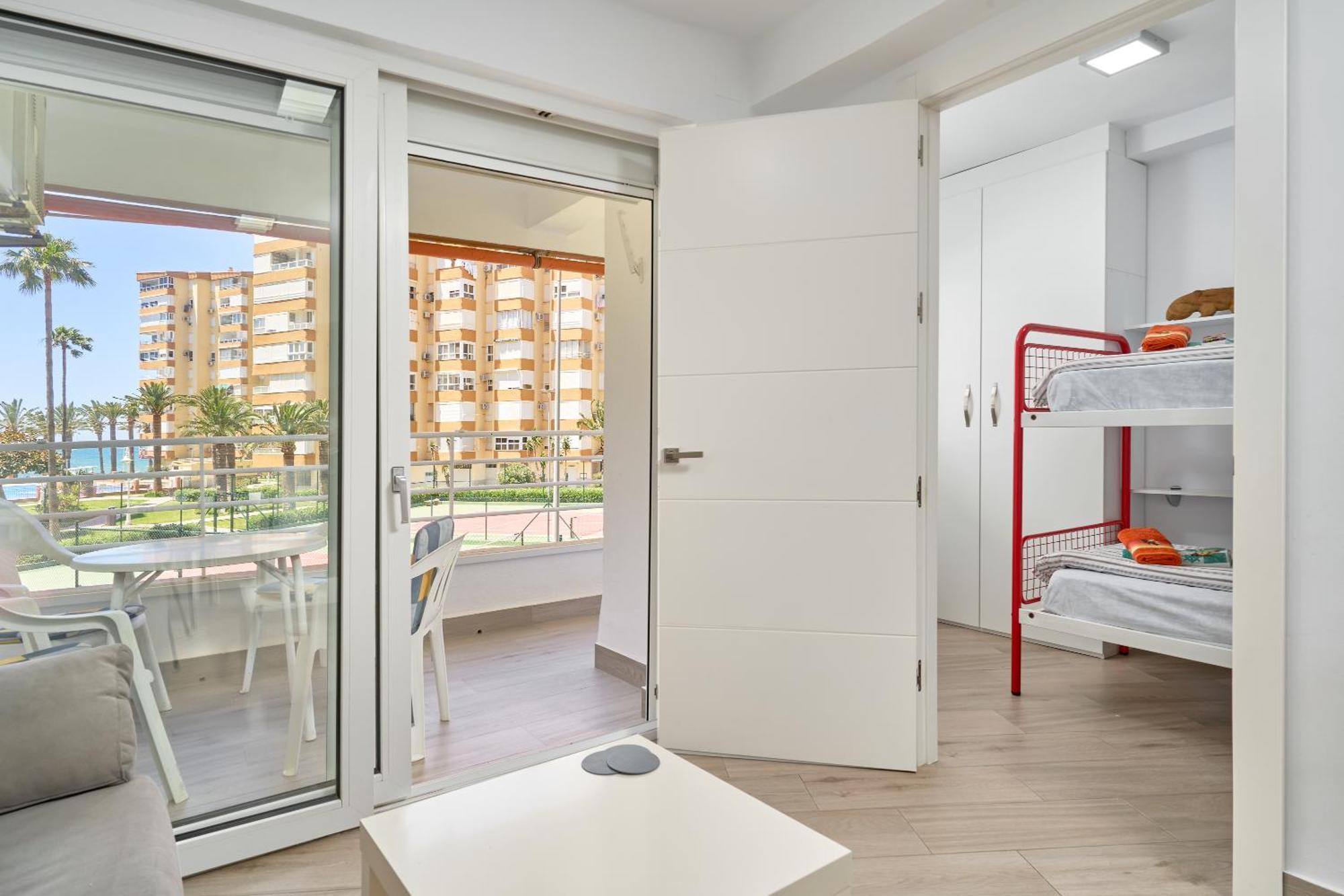 Apartamento Primera Linea Playa Algarrobo Costa Exterior photo
